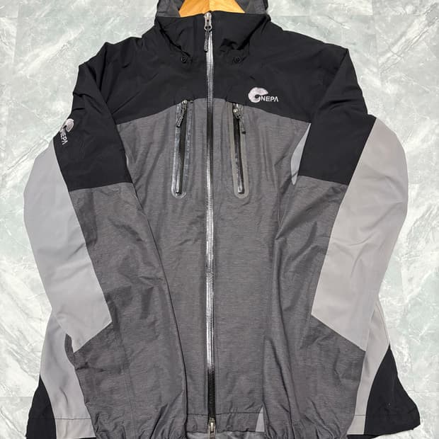 네파 바람막이 자켓