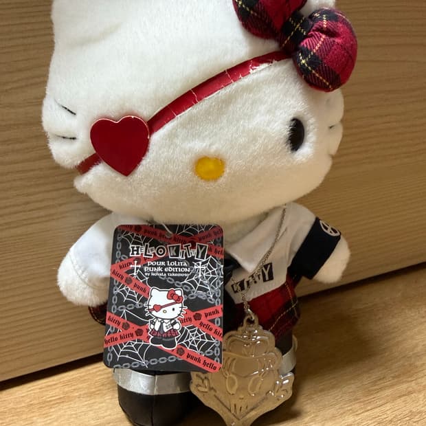노바라 펑크 헬로키티 인형