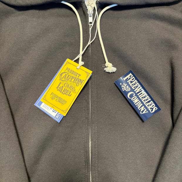 새상품)프리휠러스 THERMAL ZIP HOODIE M사이즈 판매합니다.