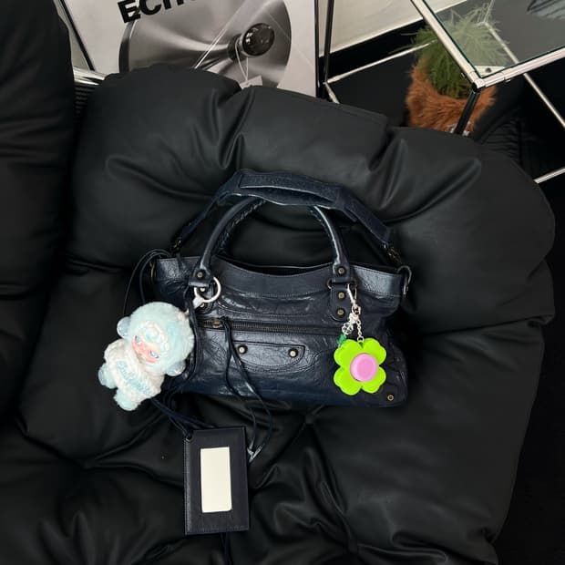 발렌시아가 모터백