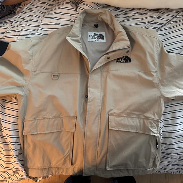 노스페이스 바람막이 M (95) 베이지