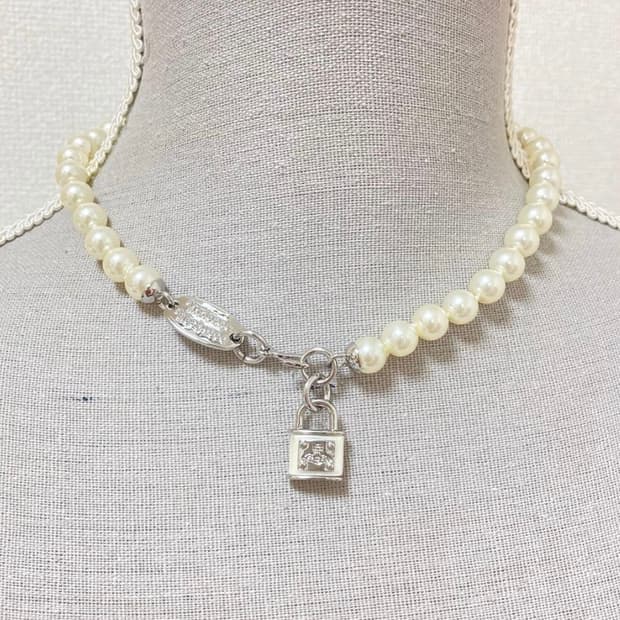 비비안웨스트우드 아카이브 orb자물쇠 진주 펄 초커(새상품)