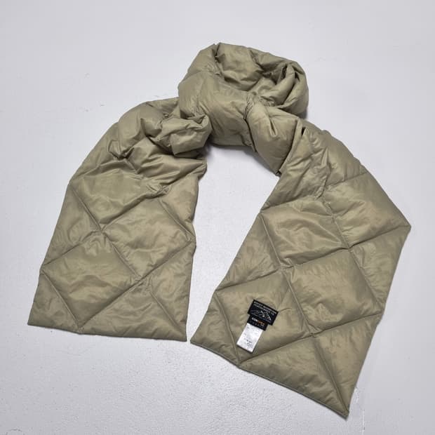 ROCKY MOUNTAIN 페더베드 패딩 목도리 - OS