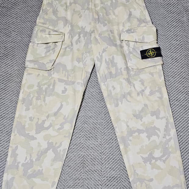 슈프림 x 스톤 아일랜드 리액티브 아이스 카모 립스탑 카고 팬츠