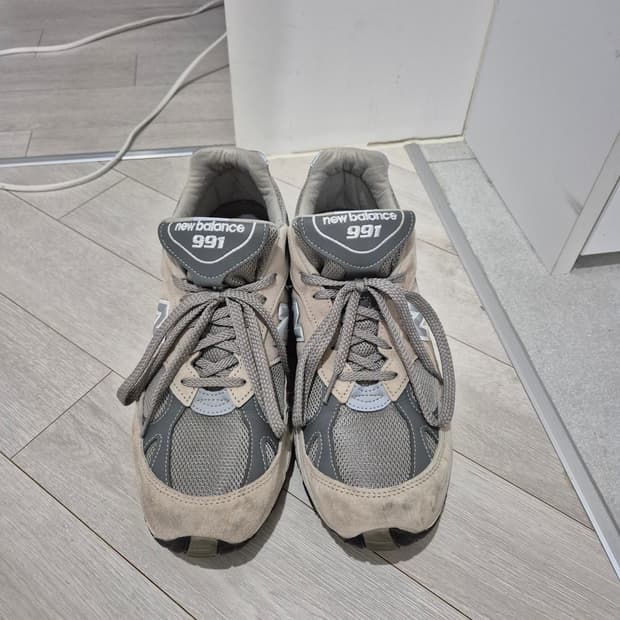 뉴발란스 UK 991v1 285 사이즈