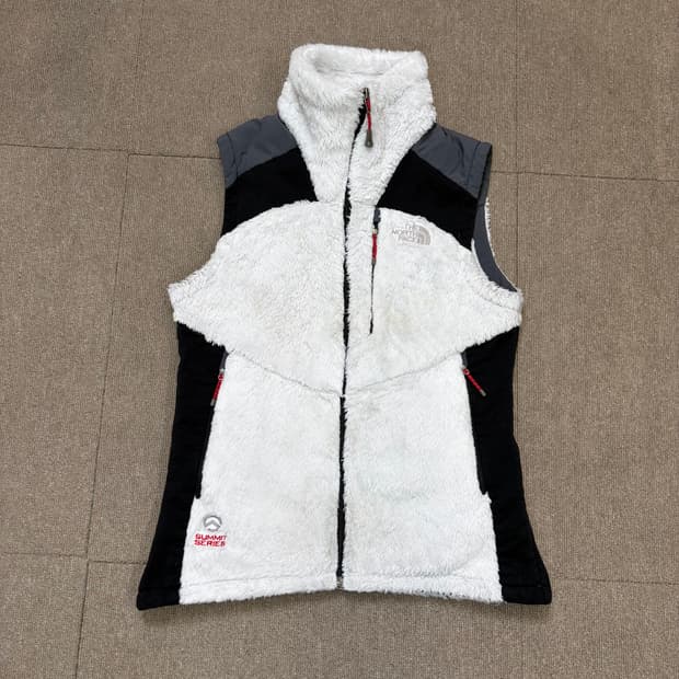 노스페이스 우먼스 써밋 푸모리 폴라텍 플리스 베스트