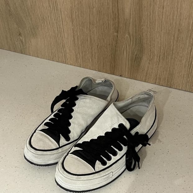 앤드뮐미스터 스니커즈