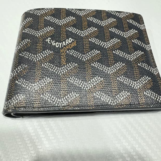 고야드 반지갑 블랙 Tan 색상