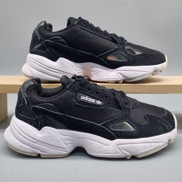 아디다스 팔콘 여성운동화220