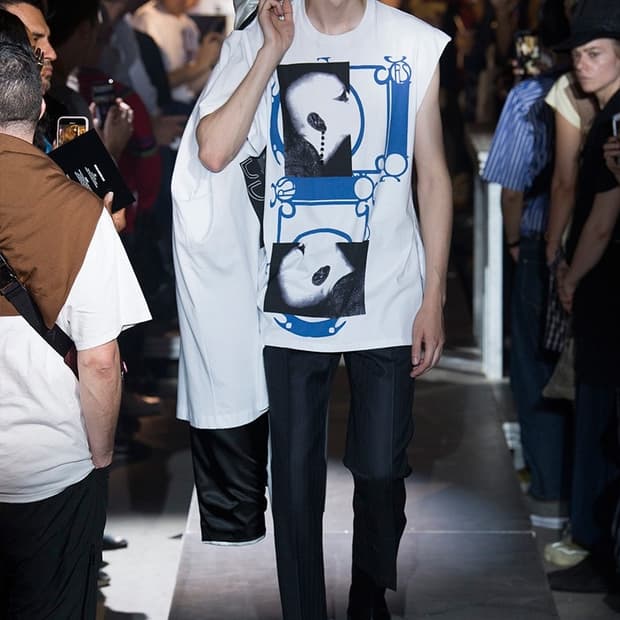 라프시몬스 - 19ss 사이드 오픈 티셔츠