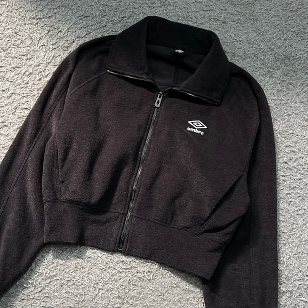 [우먼85] 엄브로 크롭후리스