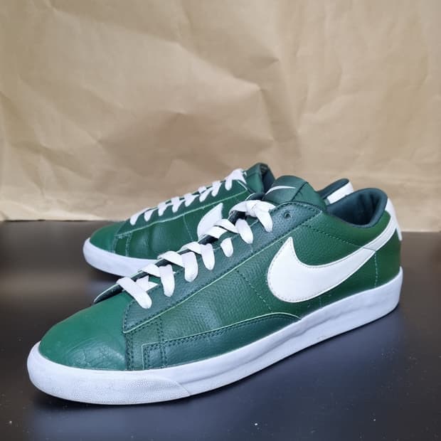 나이키 블레이저 팬텀로우 스니커즈 275