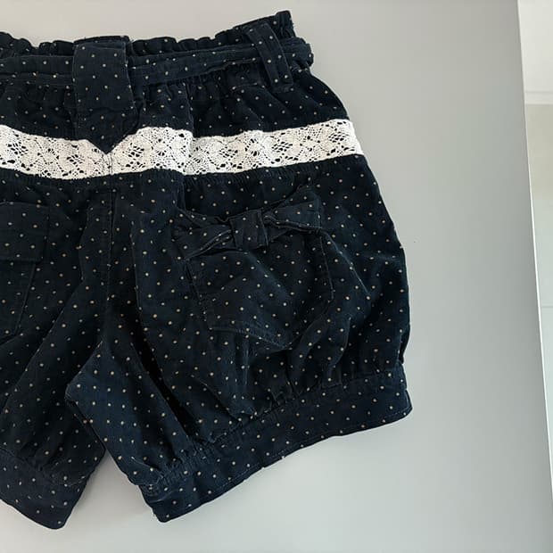 dot velvet shorts