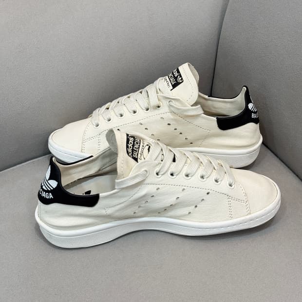 발렌시아가 아디다스 스탠 스미스 스니커즈 36사이즈