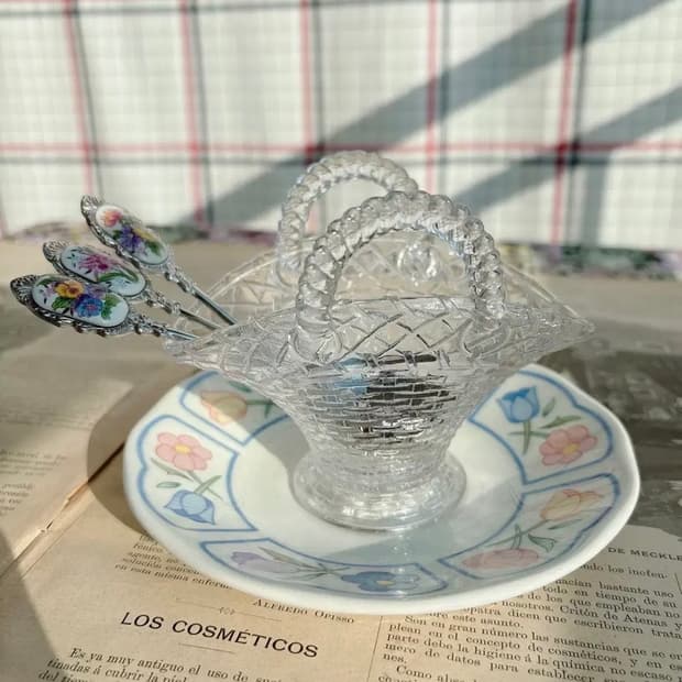 빈티지 글라스 바스켓