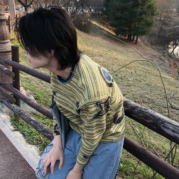 이세이미야케 80s 하이 스포르팅 주피터 스웨터