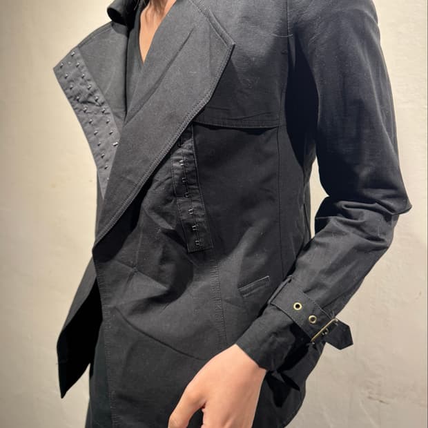 “4298“ Hook detail black jacket