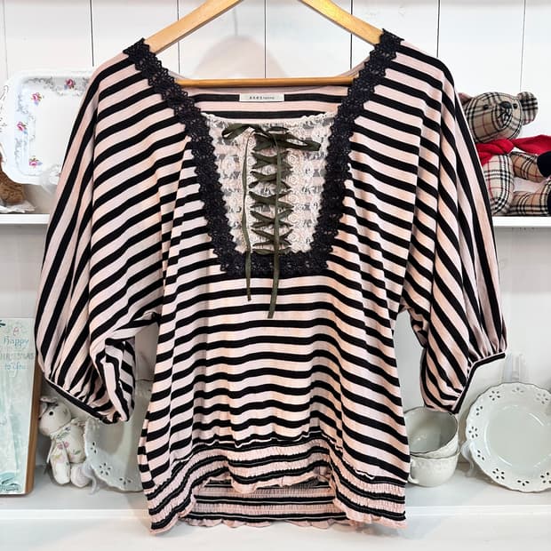 axes femme 스트라이프 레이스 블라우스