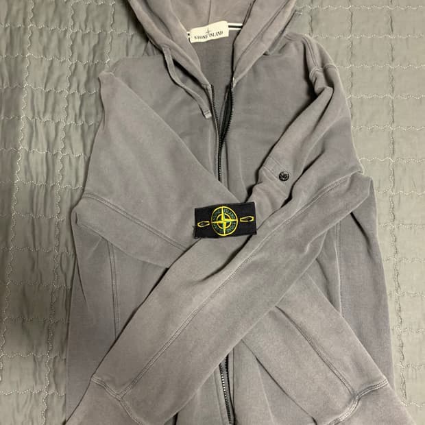 (급처)스톤아일랜드 후드집업