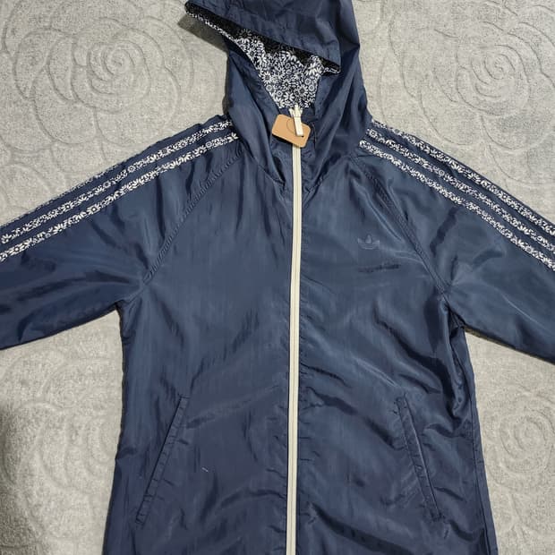 아디다스 양면 리버서블 후드 바람막이