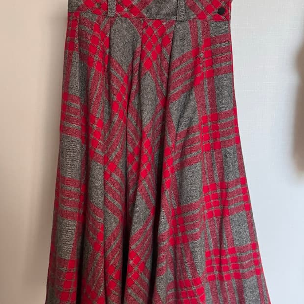 via venti 미디스커트