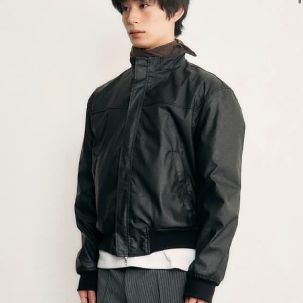 런디 어반 크롭 왁스 자켓 2사이즈 블랙