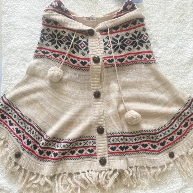 모리걸 빈티지 노르딕 후드 폼폼이 케이프 💗🤍❄️