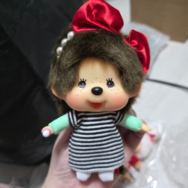 홍콩 대두 몬치치 빨간리본