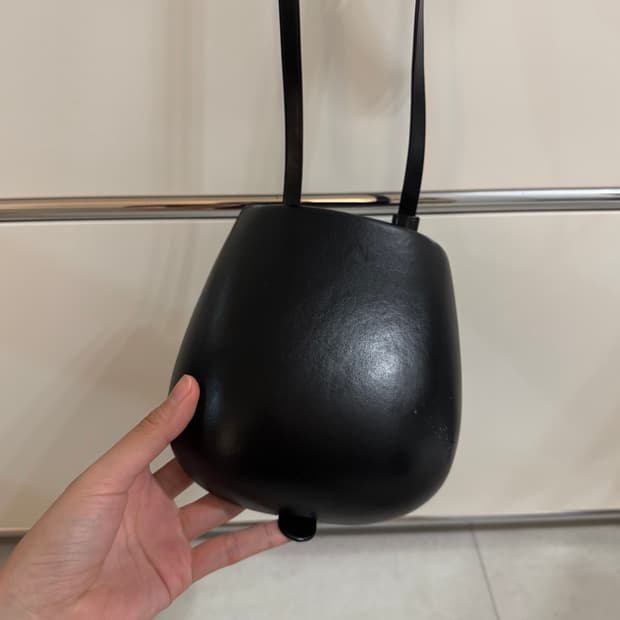 르메르 타코백 블랙