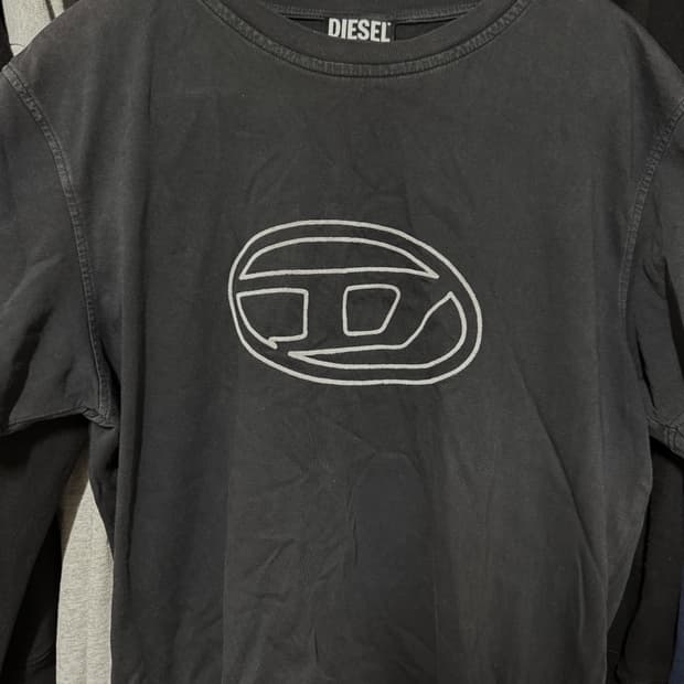 디젤 피카부 오발 로고 티셔츠 M