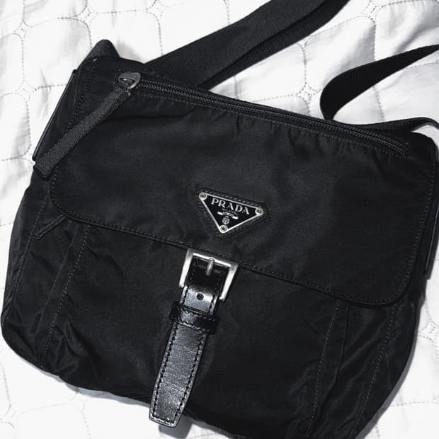 프라다 원포켓 싱글 메신저백 숄더백 크로스백 주우재백