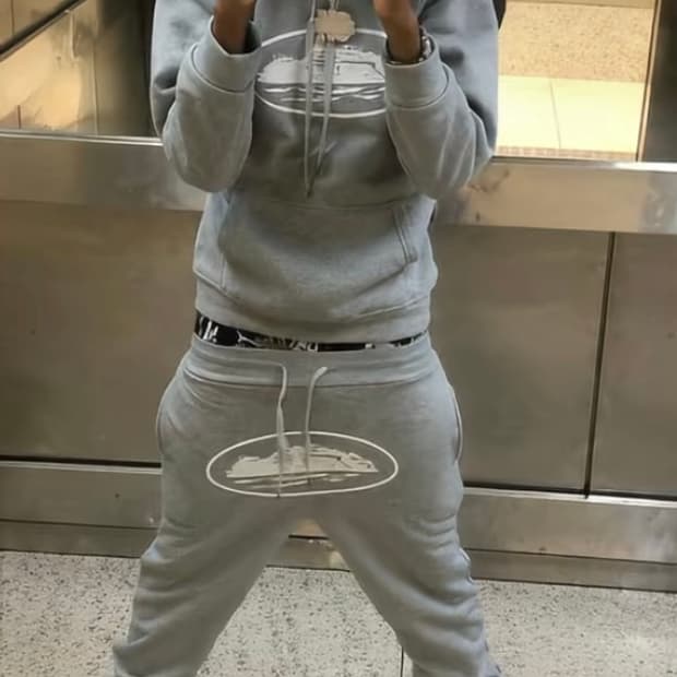 코르테이즈 셋업or후드 구합니다