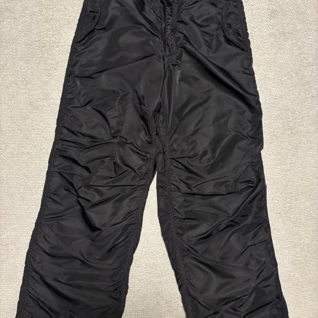 엔지니어드 가먼츠  오버팬츠 플라이트 나일론 m사이즈