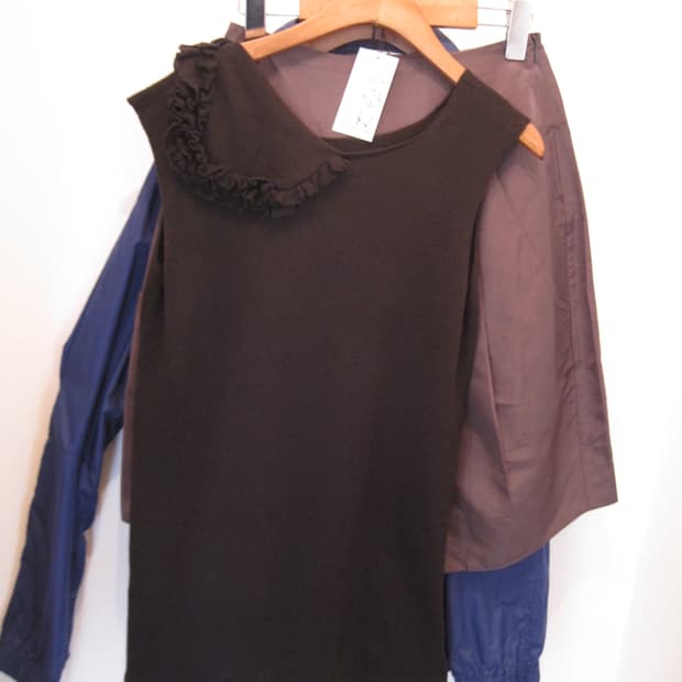 꼼데가르송 프릴 니트 슬리브리스