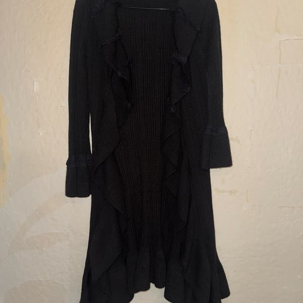 “Unknown” lattegyaru knit cardigan