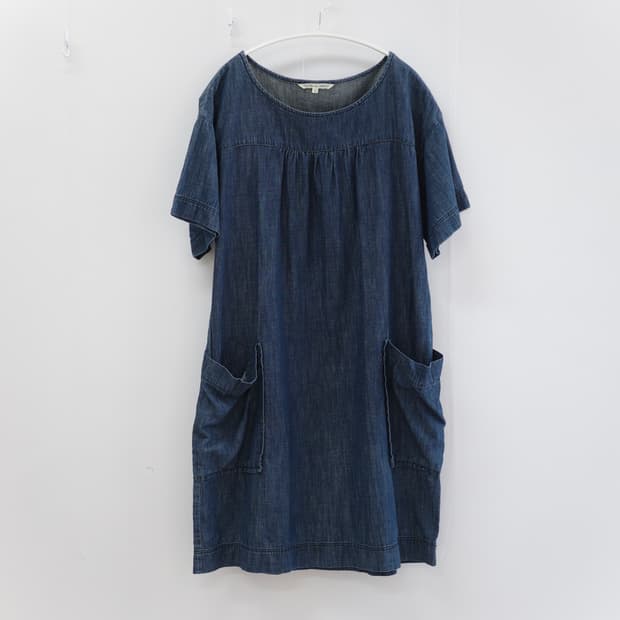 Cotton demin wood button one-piece