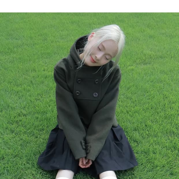 오피쉬 QUAD BUTTON SHORT COAT 카키