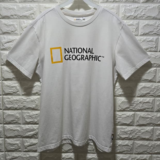 내셔널지오그래픽 네오디 빅로고 반팔티 M