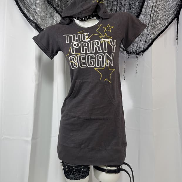 star lettering hood one piece