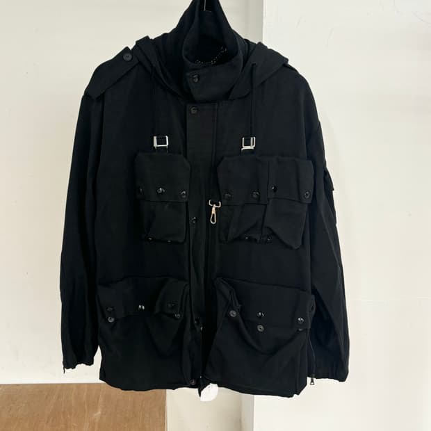 산드로 옴므 20FW 멀티포켓 블랙 사파리 자켓