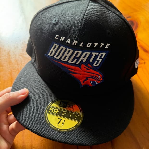 뉴에라 59FIFTY 샬럿 밥캐츠 피티드 캡 블랙 7 3/8