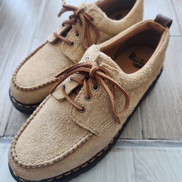 닥터마틴 로웰 스웨이드 버터스카치 (280)