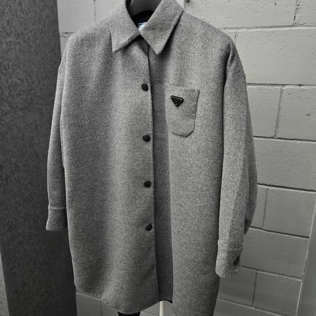 프라다 삼각로고 캐시고라 코트 자켓 오버핏36