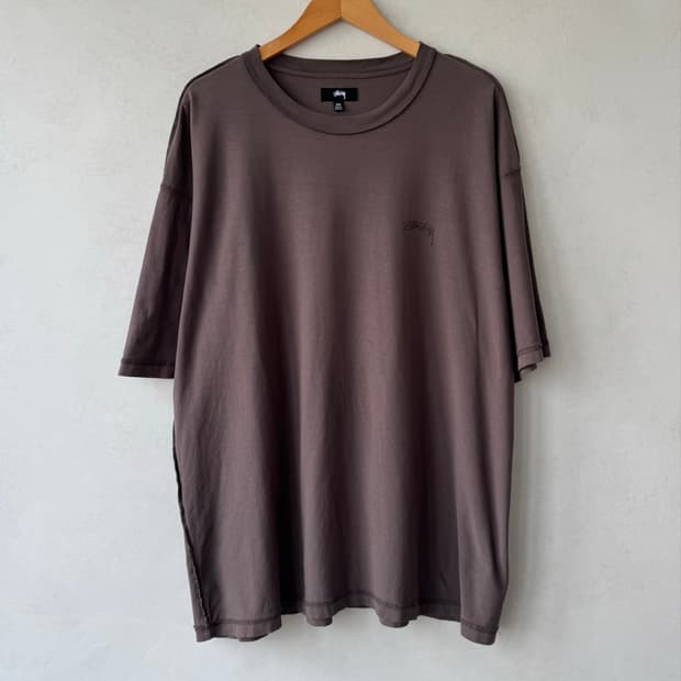 스투시 Lazy Tee