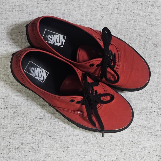 반스 어센틱 레드 블랙