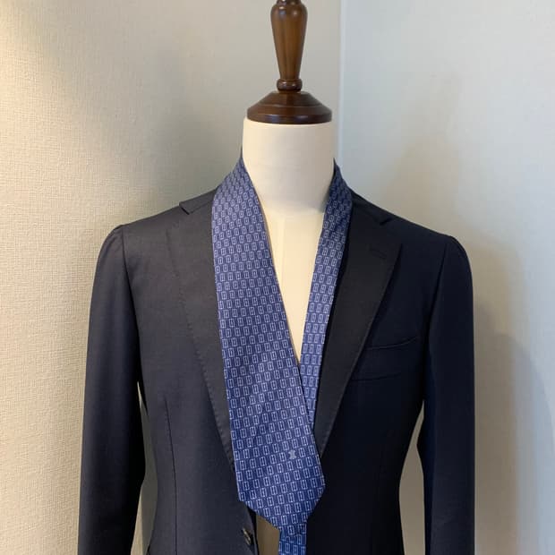 셀린느(CELINE) 심플로고 명품넥타이 100실크 최상급 8.6cm