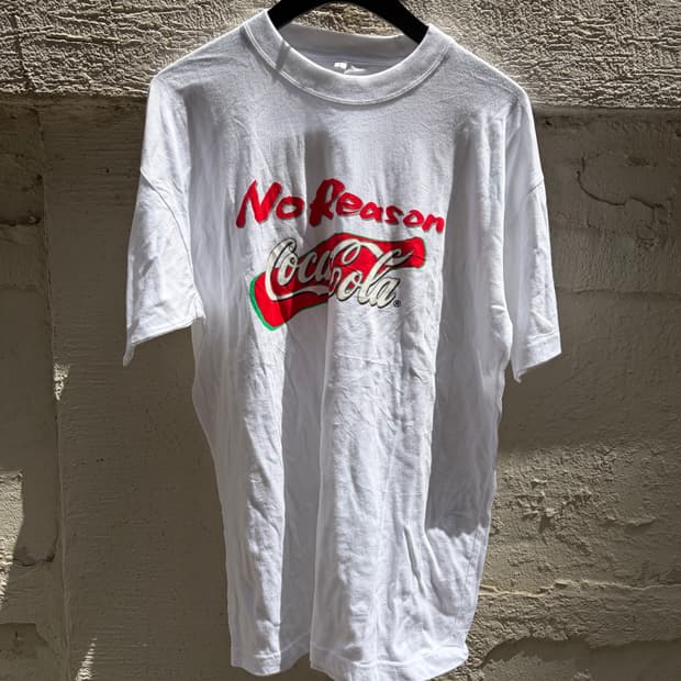 2001 vintage coca-cola t-shirt