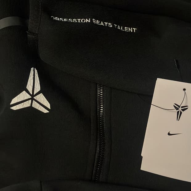 코비 나이키 테크팩 테크플리스 L 사이즈