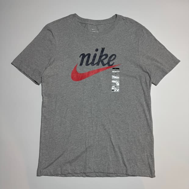 나이키 로고 그레이 반팔 티셔츠