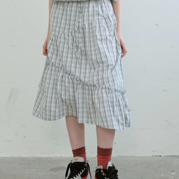 엔조블루스 셔링 밴딩 스커트 화이트